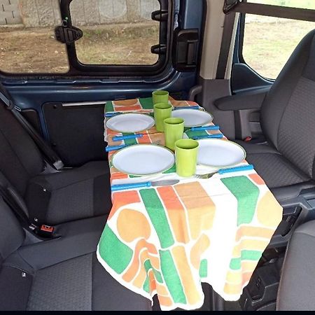 מלון פלמה דה מיורקה Ford Transit Custom Camper מראה חיצוני תמונה